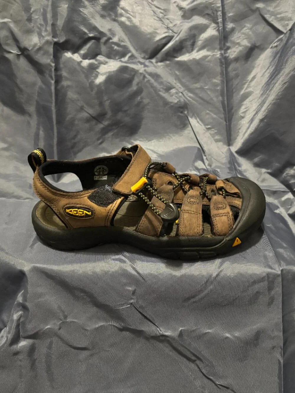 Keen Water Shoes in Brown Size 3